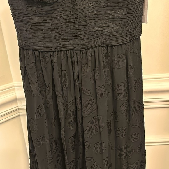 AMUR Lilyana Halter Maxi Dress - Picture 12 of 13